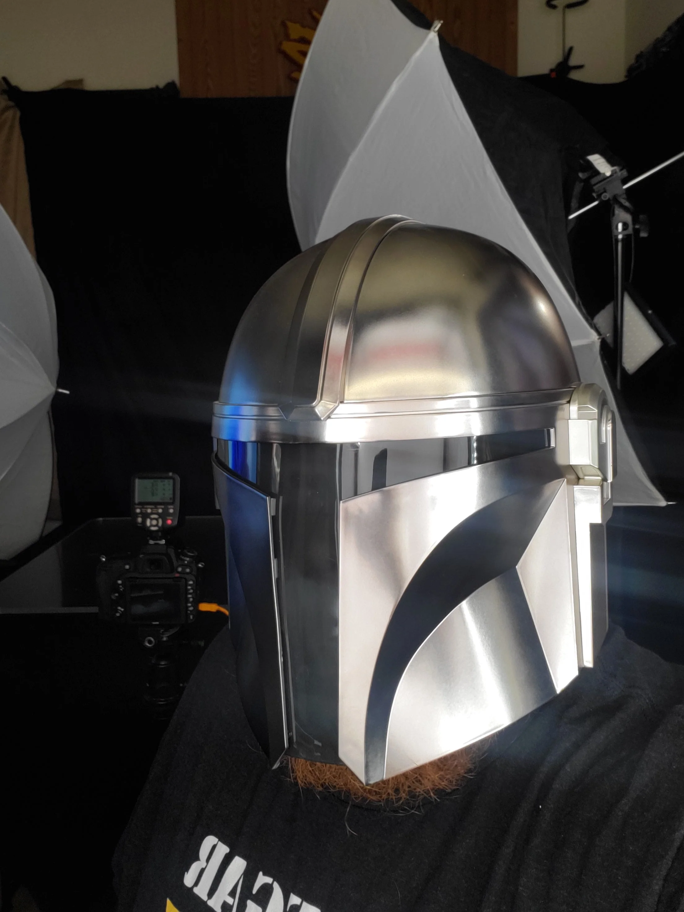 Mandalorian Helmet Cosplay - Image 3