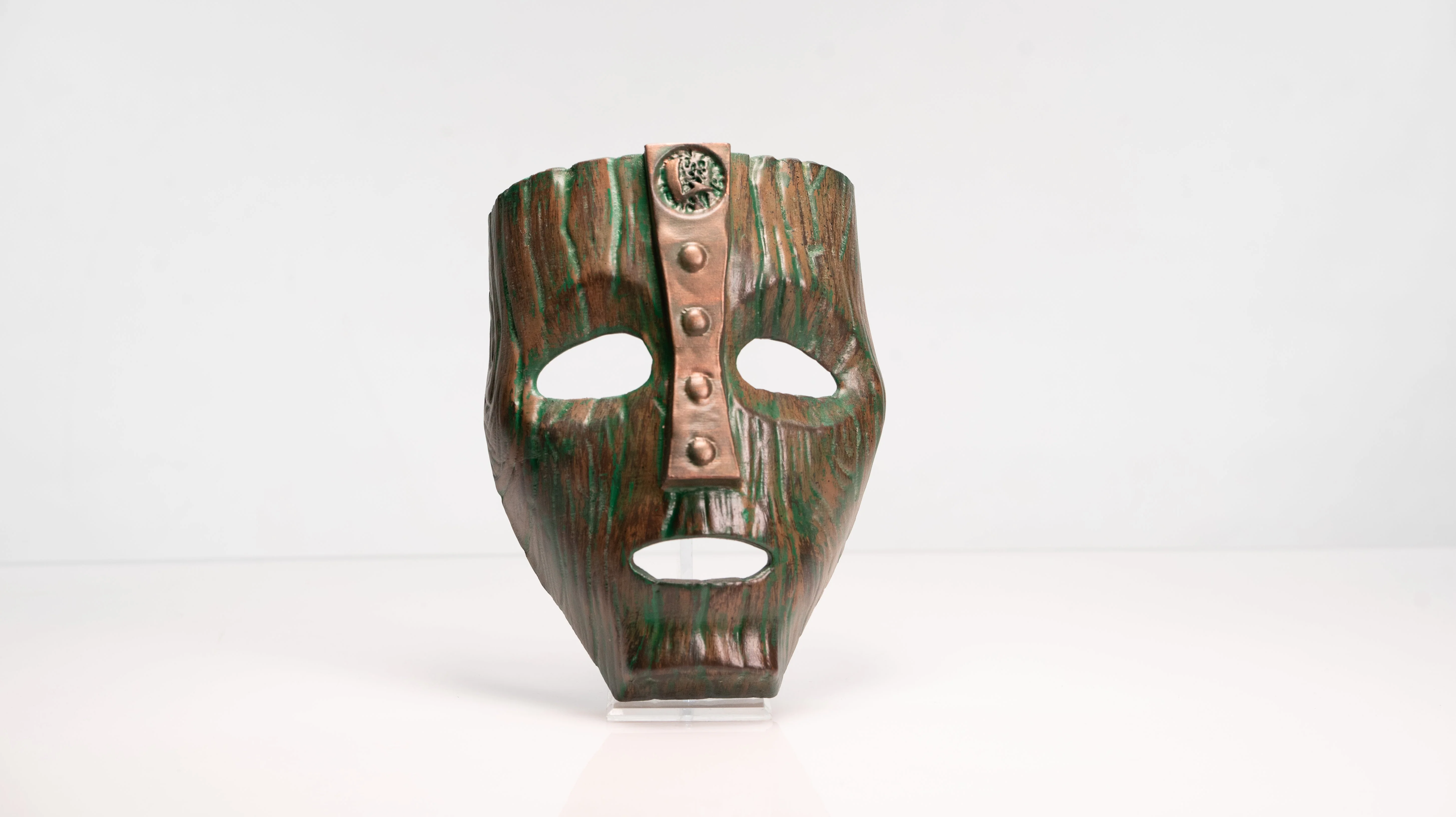 Mask of Loki - The Mask Costume Display Prop - Image 3