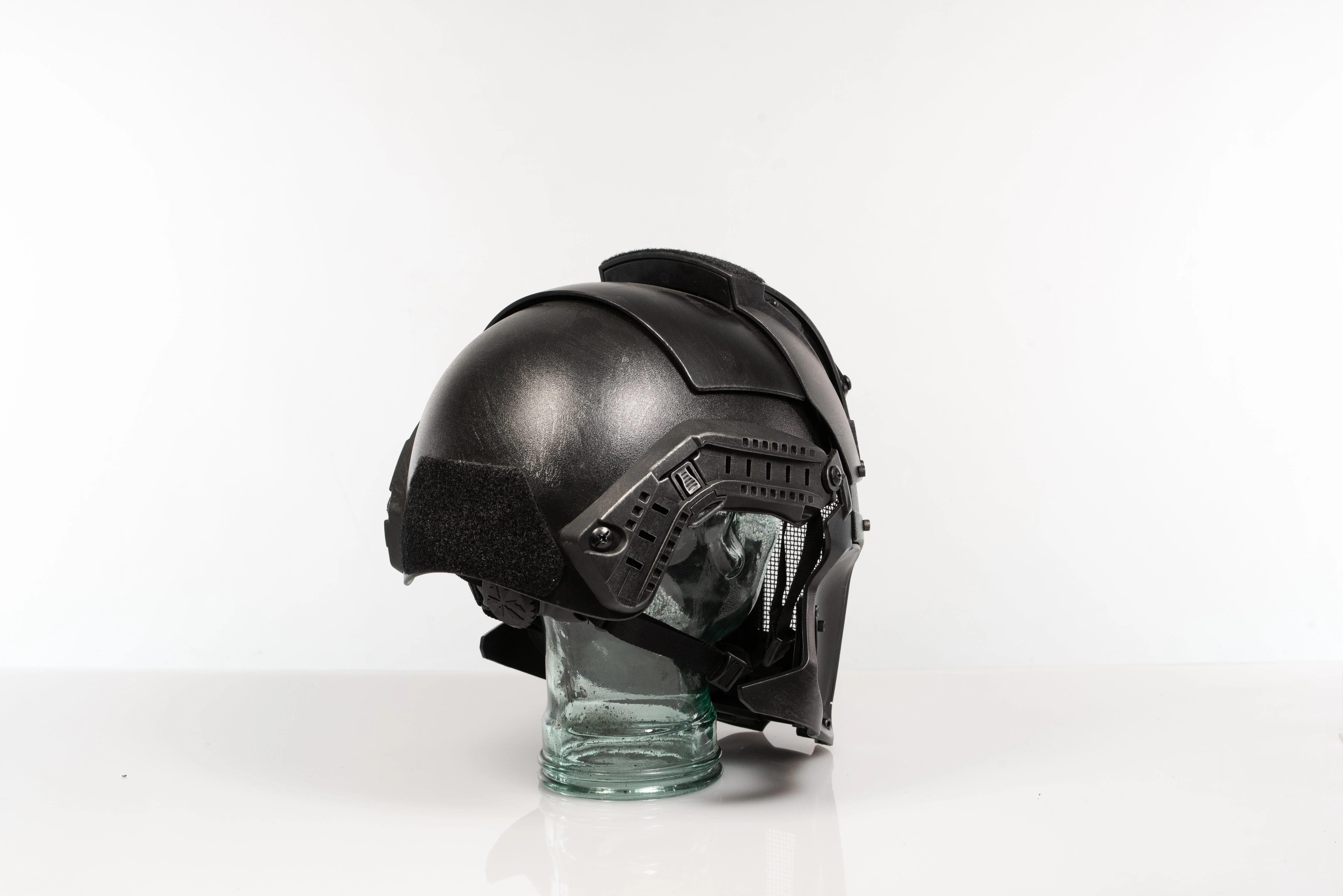 Space Warrior Tactical Helmet Cosplay - Image 6