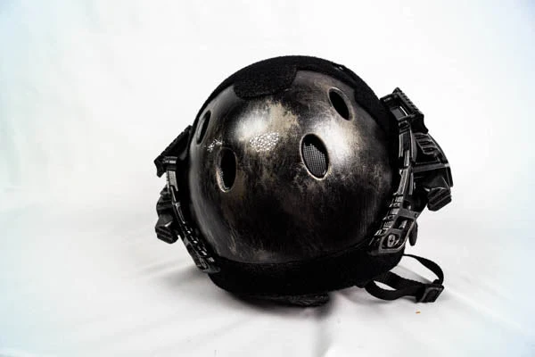 Tactical Helmet and Face Mask - Image 4
