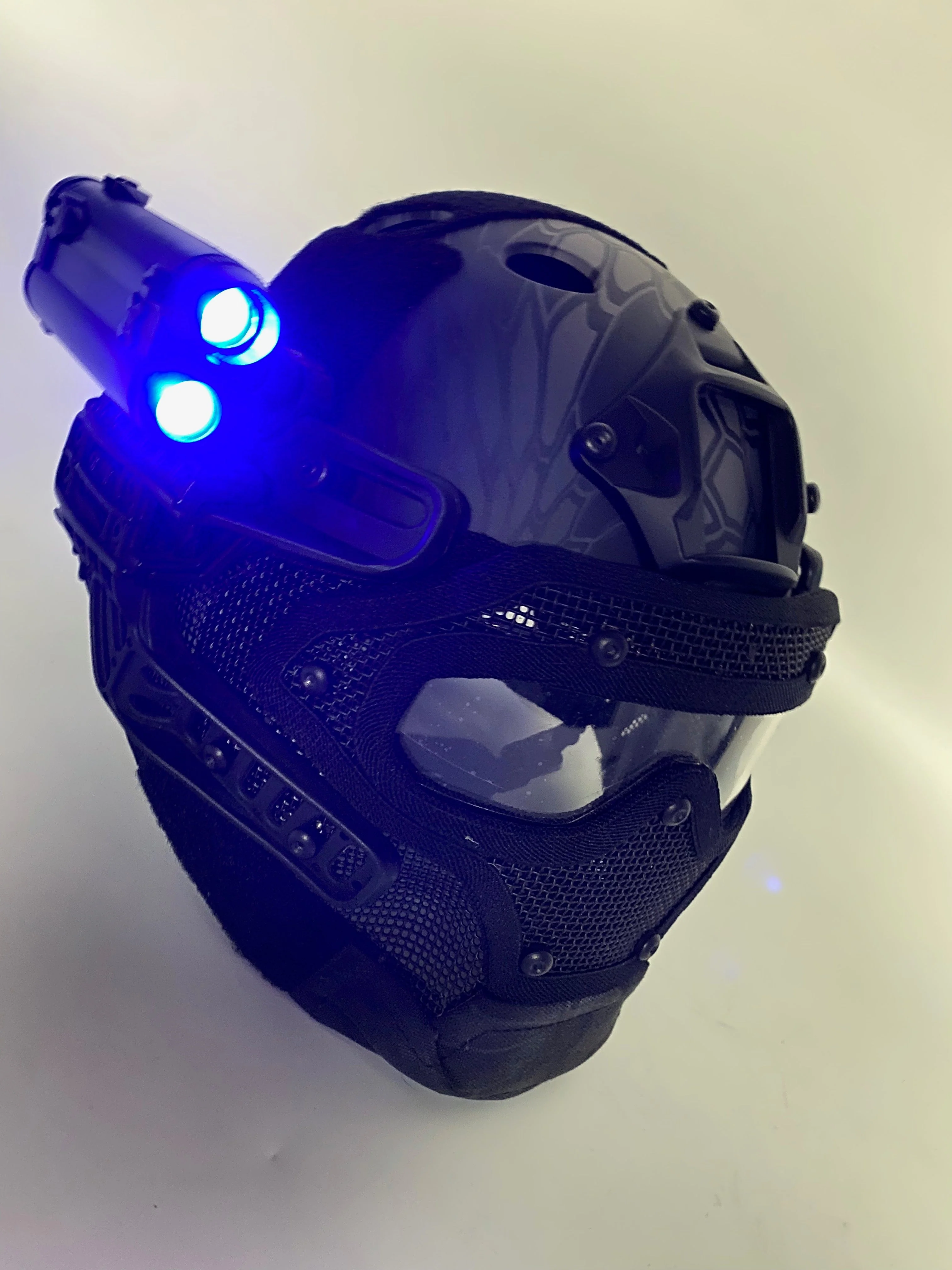 Tactical Helmet and Face Mask - Image 9